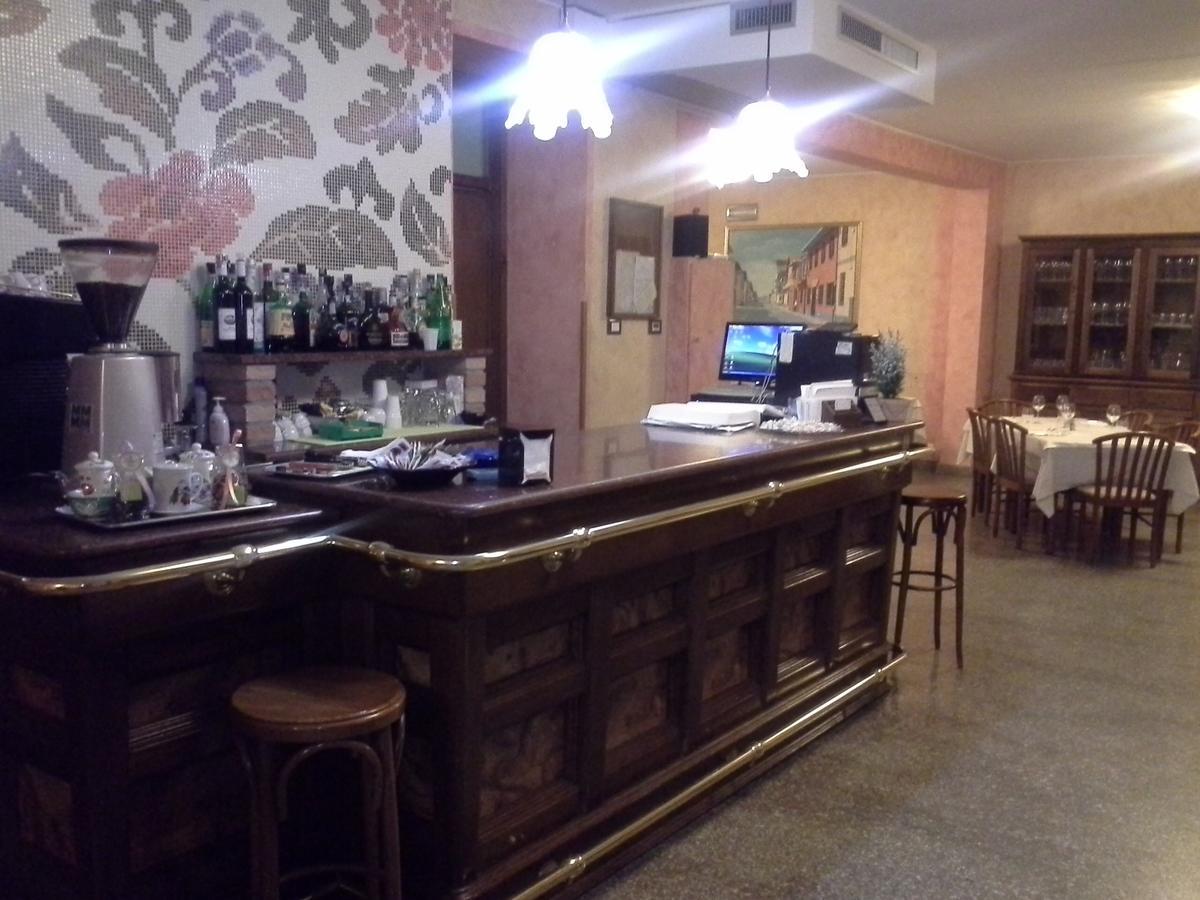 Hotel Ticino Ristorante Chierico Carbonara al Ticino Eksteriør billede